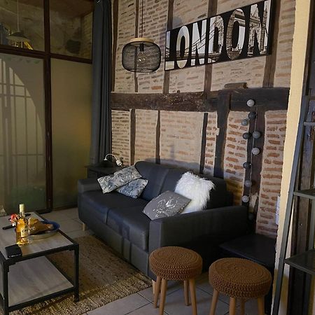 Poppy Appartement De Charme A 2 Min Centre-Ville Figeac Zewnętrze zdjęcie