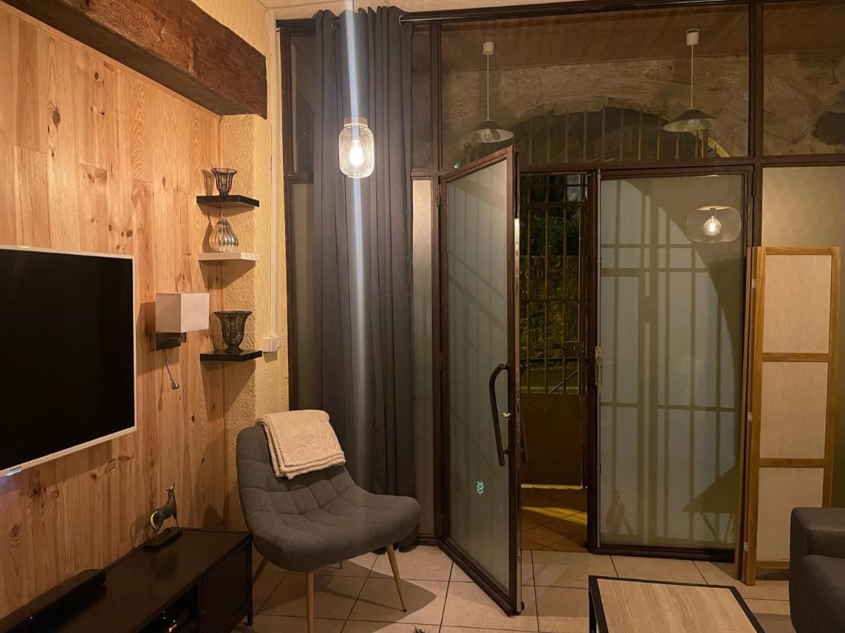 Poppy Appartement De Charme A 2 Min Centre-Ville Figeac Zewnętrze zdjęcie