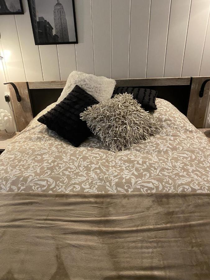 Poppy Appartement De Charme A 2 Min Centre-Ville Figeac Zewnętrze zdjęcie